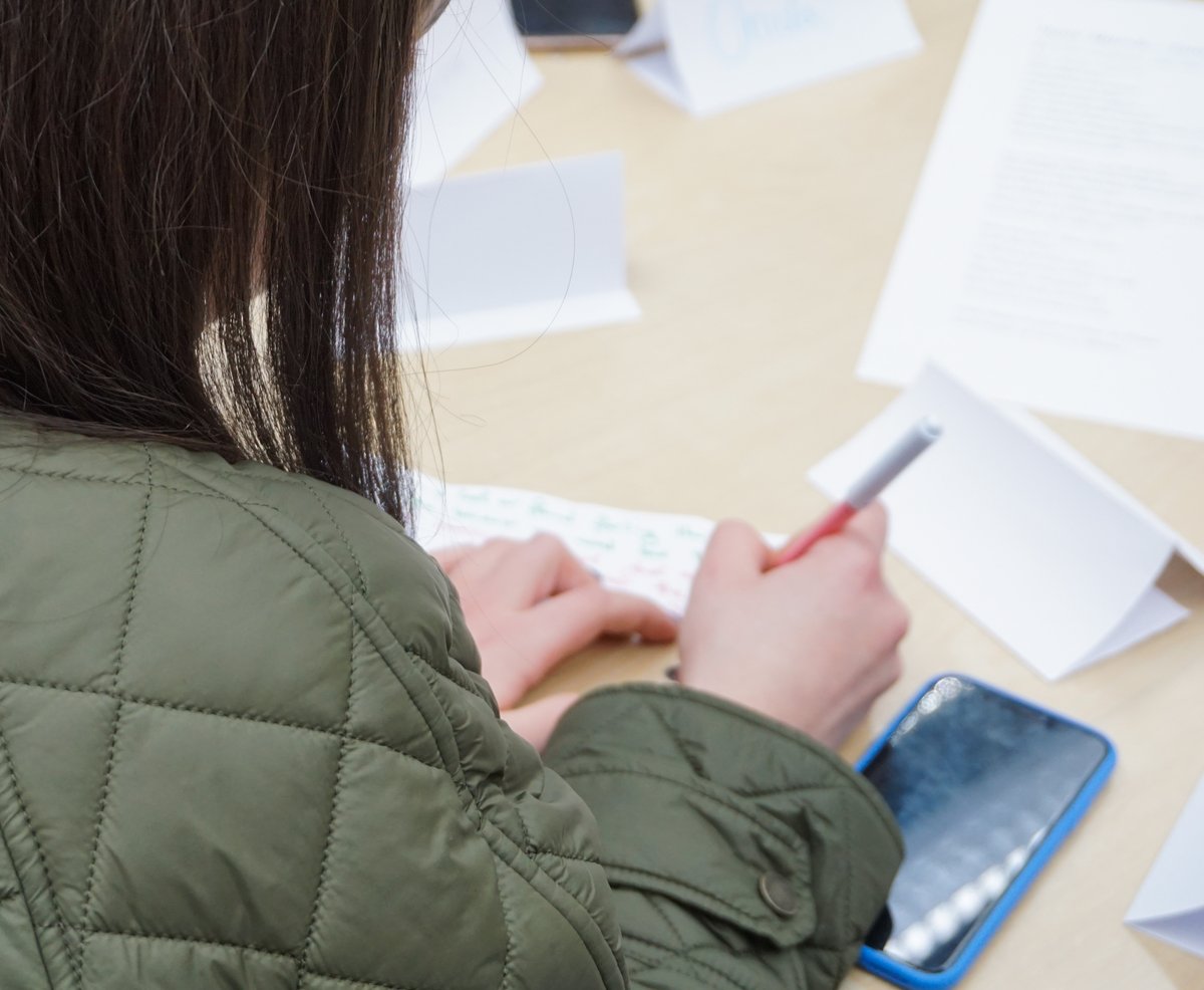 actirana's tweet image. We welcomed March with two poems &quot;Dear March - Come In&quot; by Emily Dickinson and &quot;March&quot; by modern poet Richard Kenney.#ModernPoetryClub @USEmbassyTirana