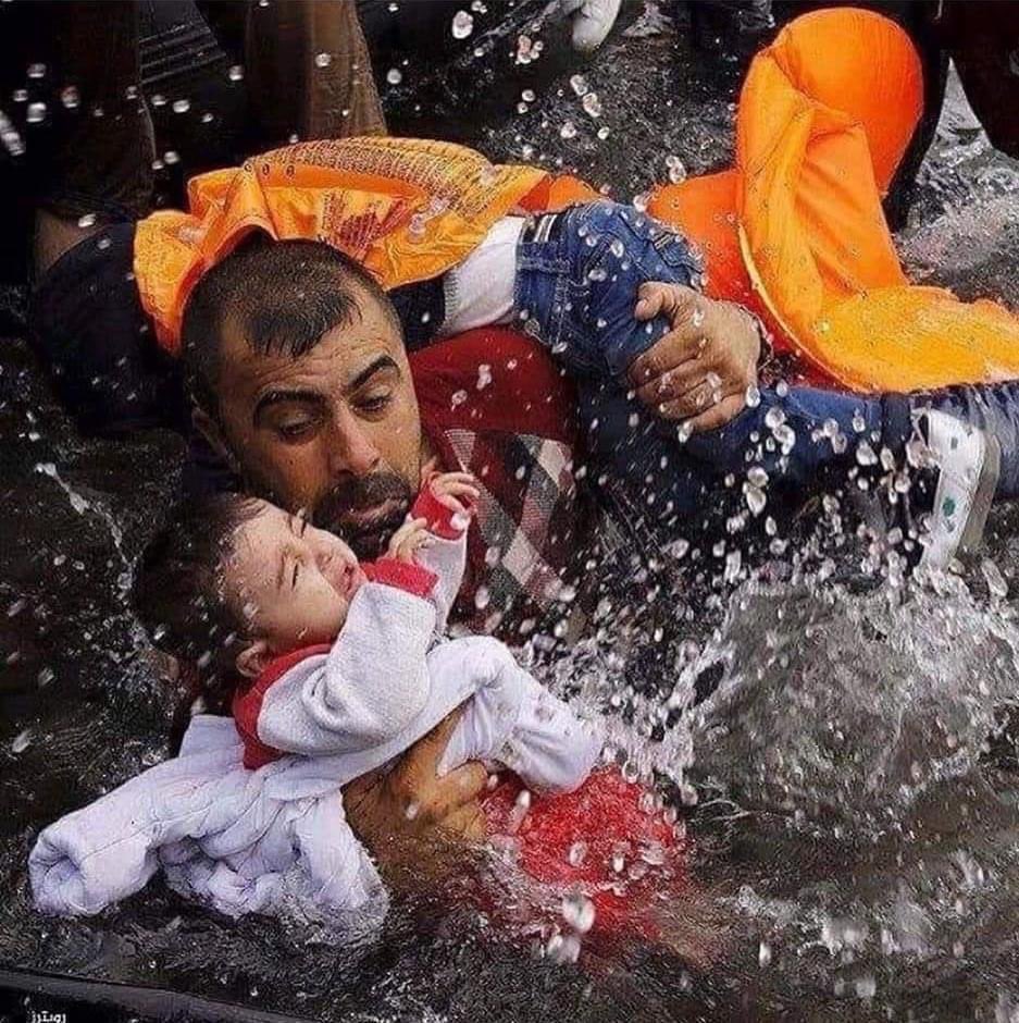 If this photo does not upset you in the slightest, you've disqualified yourself as a human. 
 #RefugeesWelcome