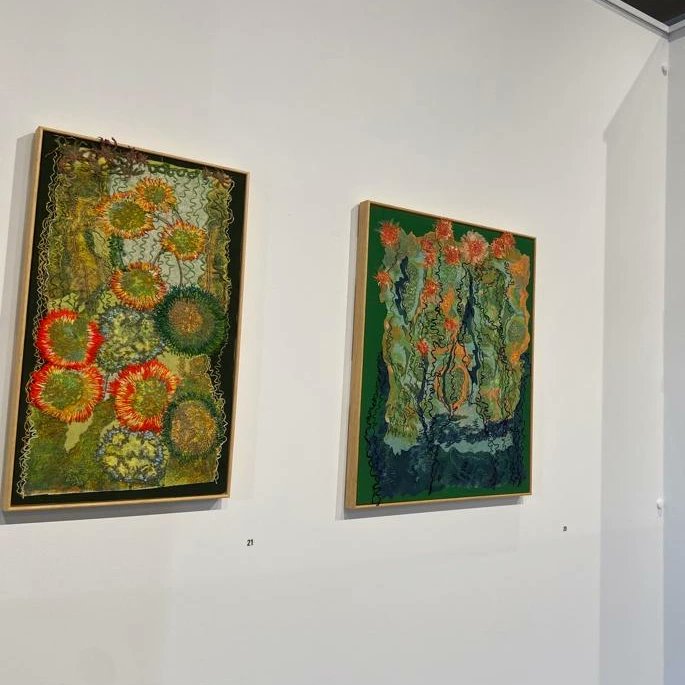 Carousel Textile Art tweet media