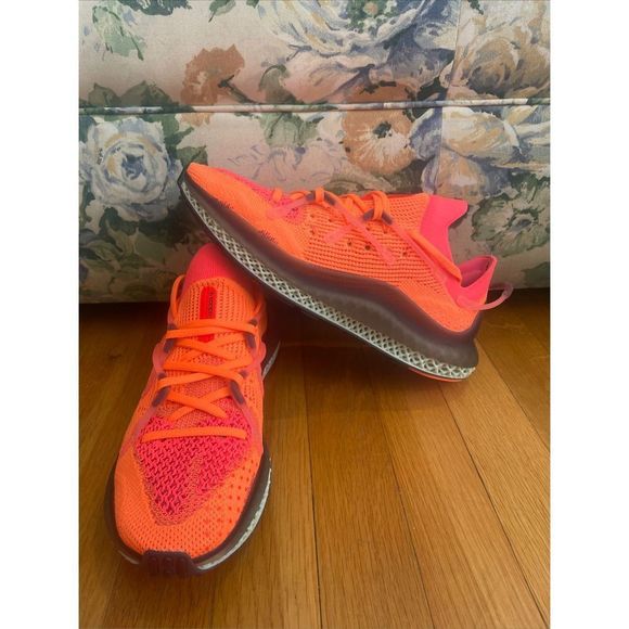 EncoreAddict's tweet photo. So good I had to share! Check out all the items I'm loving on @Poshmarkapp from @Mistyph11213783 #poshmark #fashion #style #shopmycloset #adidas #cupcakescashmere #anthropologie: https://t.co/Y759wJtUs9 https://t.co/enmKNFLi9T
