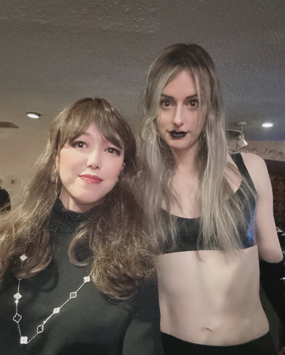 mihok0425's tweet photo. 2月と3月のデパチです
#女装  #女装さんと繋がりたい  #cd #Crossdreser  #偽娘　#女装家
#男の娘　#カマレズ  #女装メイク　#女装の男  #女装レズ  #女装男
#デパートメントH #デパチ https://t.co/E2FbHq4Ps8