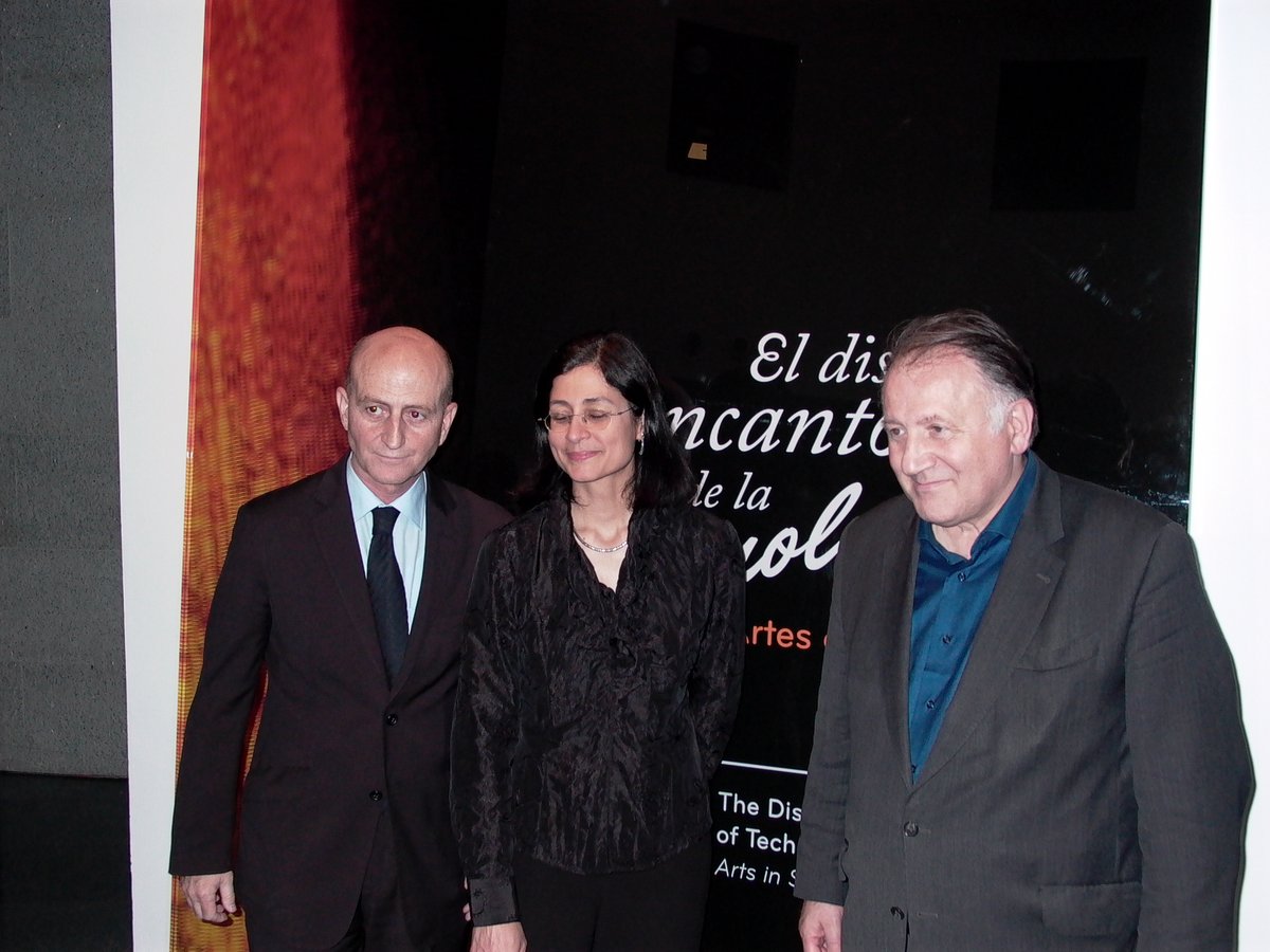 Con tristeza conocemos la noticia del fallecimiento de Peter Weibel, artista, comisario y teórico de los nuevos medios. Colaboró con el MEIAC en "El Discreto Encanto de la Tecnología", 2008, que comisarió junto a Claudia Giannetti y Antonio Franco, y que viajaría hasta el ZKM.