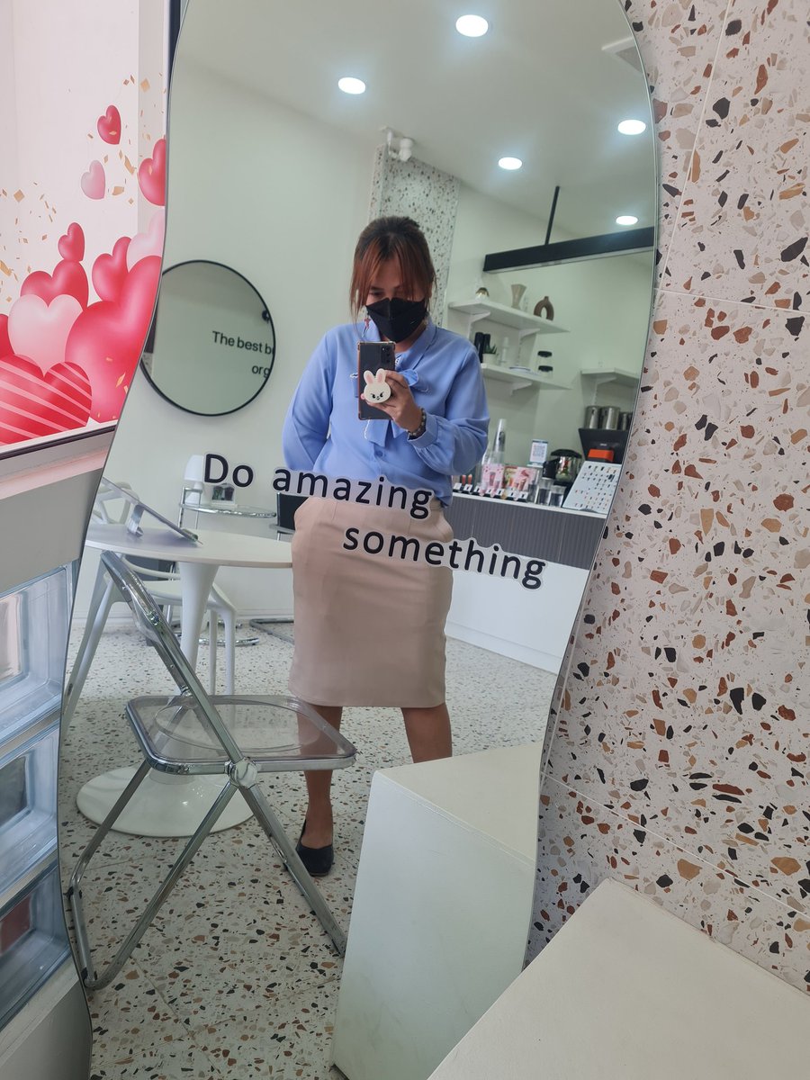 dkzz3001's tweet photo. ลุคสาวออฟฟิศออฟใจ เตรียมตัวไปรับลูกกลับจากโรงเรียน #OOTD #DKzSTR https://t.co/KAkFSMaAdX