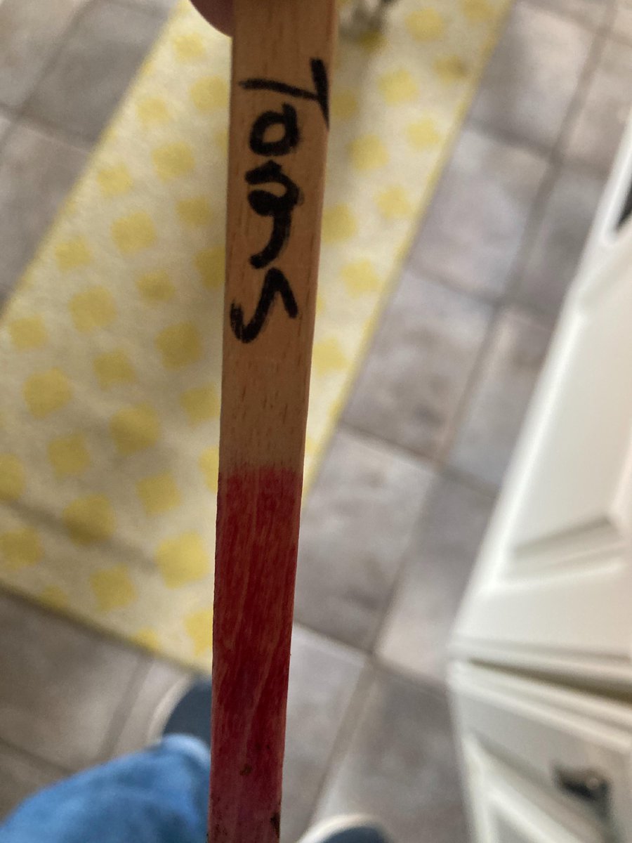 FoodThoughtNor's tweet photo. Tuesday Tips! 

Use lollypop sticks as markers/labels for your seeds &amp; plants

#TuesdayTips #ZeroWaste #FoodforThought #MoreJoyLessWaste #lollypop https://t.co/86ExUa9N6B