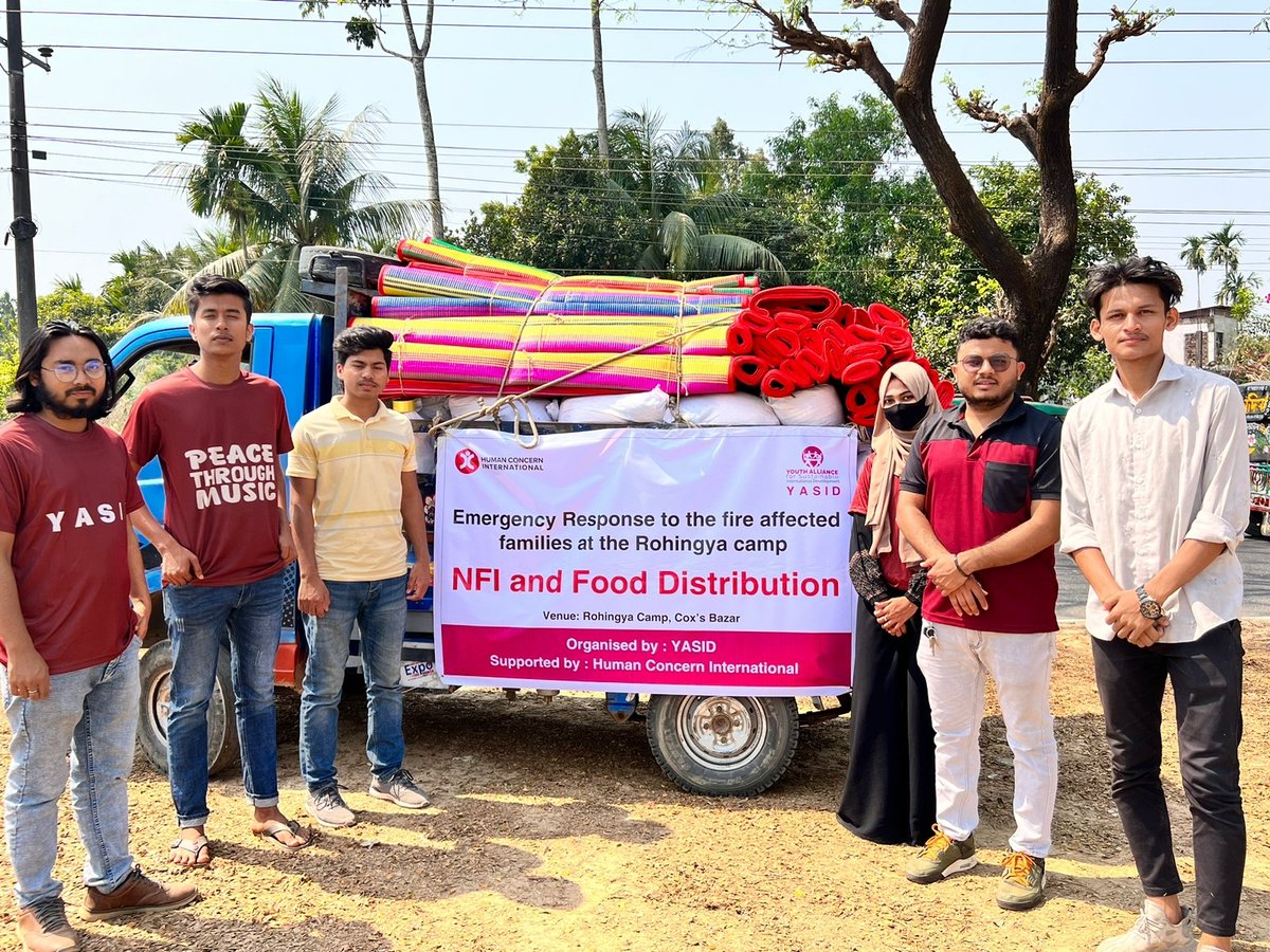 LeoArifulIslam's tweet photo. Emergency response to the fire affected families at the Rohingya camp.
Distributed NFI and dry food to the people.
Organised by Youth Alliance for Sustainable International Development- YASID and support by @HumanConcernMTL 
#Yasid https://t.co/7I4sjzDGsZ