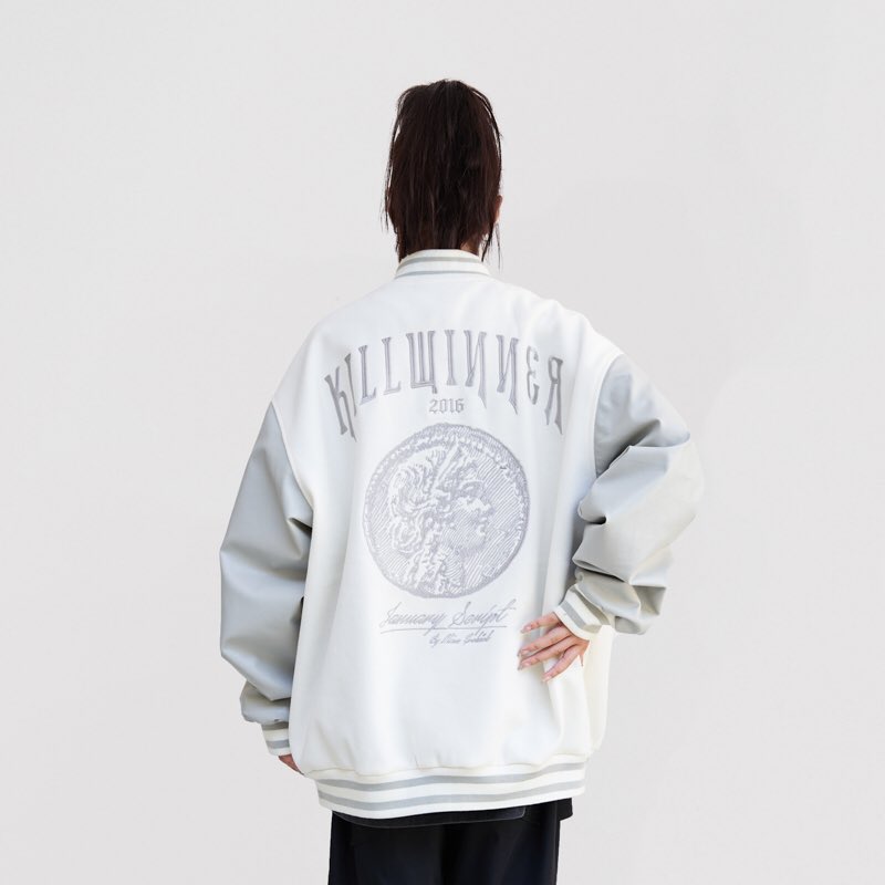 Killwinnerclub's tweet image. #varsityjacket 🔥🔥🔥
New arrivals:unisex wear #baseballjacket 
Big embroidery pattern on the back
#streetstyle and #schoolstyle wear.
#jacket #fyp #newsale #menjackets #SALE