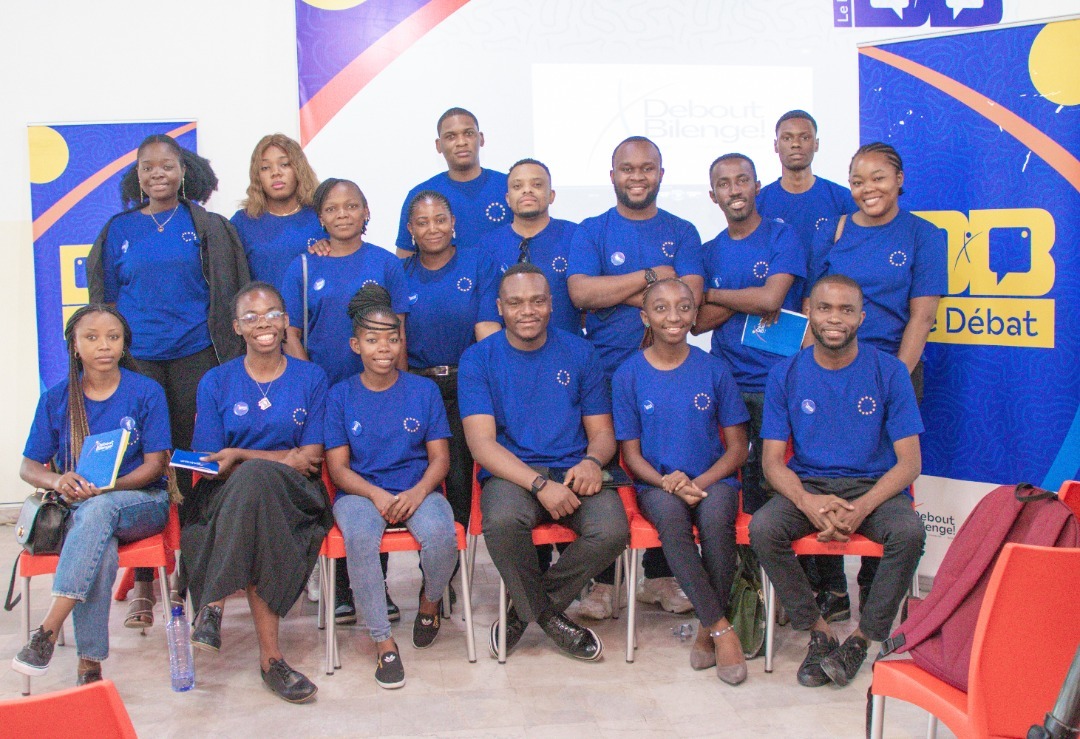 BusimeLydia's tweet image. #alwaysnetworking
🌠Après notre activité principale les jeunes de @DeboutBilenge avions été invités au Grande Halle de l&apos;#InstitutFrançais à la représentation d&apos;une création lyrique et musicale contemporaine à l&apos;occasion de la visite du #Présidentfrançais. 🌠M. @EmmanuelMacron