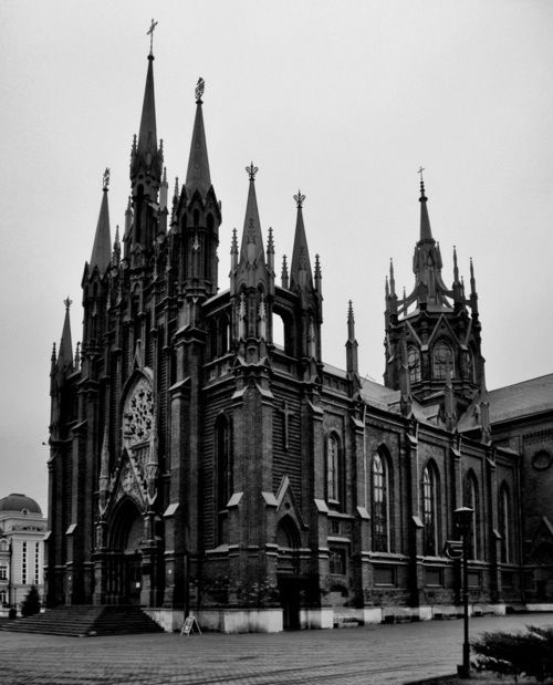 moollaby's tweet photo. dark architecture https://t.co/KmstqVkave