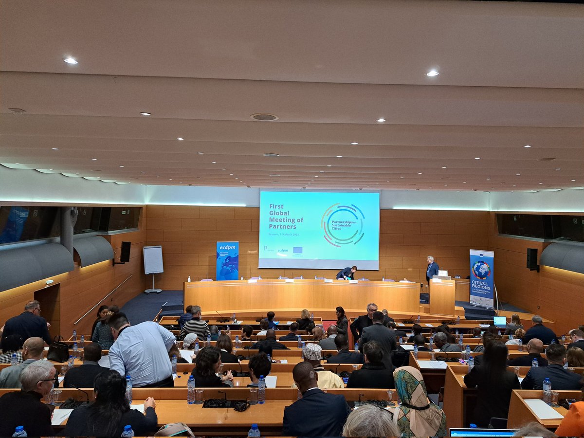 El Ayuntamiento de Cordoba, participando en la primera reunión mundial del programa " Partnerships for Sustainable Cities", "Asociaciones para unas ciudades sostenibles", en BRUSELAS como co-solicitantes del Proyecto Financiado por la Unión Europea  "RESPIRA CORDOBA"
