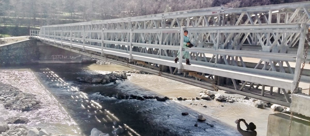 SEEDinPakistan's tweet photo. SEED is working with @GovernmentKP to develop climate-resilient infrastructure designs after recent floods. Our field team conducted an assessment of critical infrastructure assets in KP, prioritizing those most at risk from future climate change events.
#InfrastructureRecovery🛣️ https://t.co/5ozvVCnni1