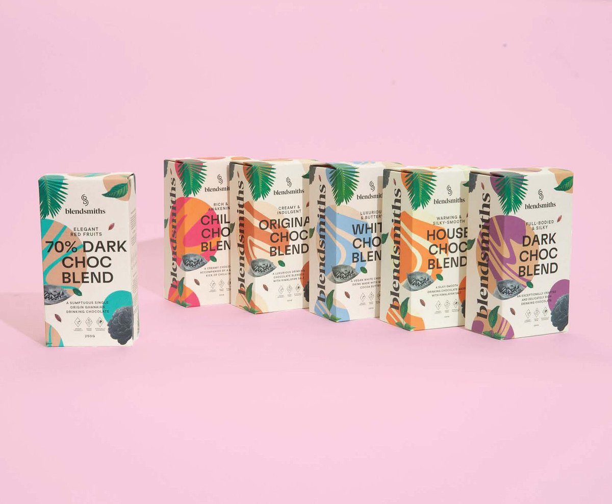 Chocolate family portrait 🍫
All our Chocolate Blends are:
🌿 Vegan Friendly 
🌍 Responsibly sourced
♻ Plastic free
🥇High quality
😋 Delicious

Which Choc is for you?

#Blendsmiths #Vegan #Vegandrinks #AccidentallyVegan #Plantbased #VeganChcocolate #Chocoaholic