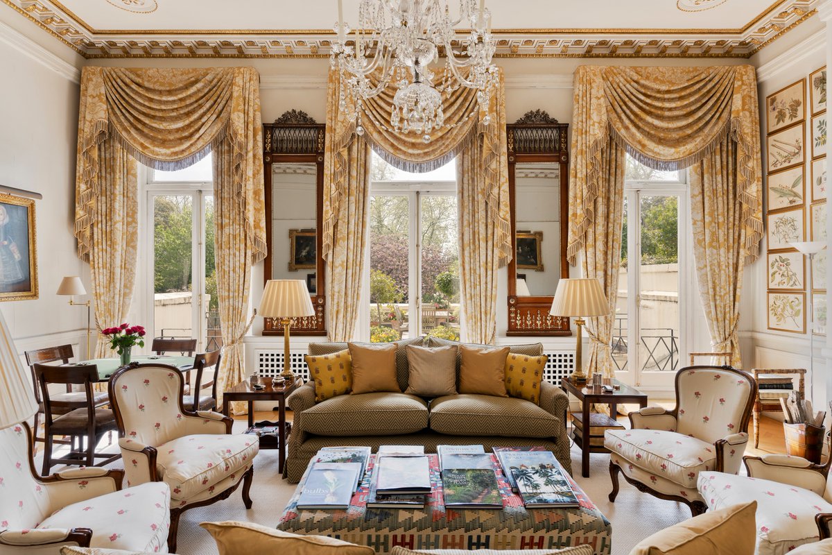 AylesfordInt tweet media