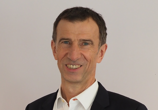 POC Media (@pocmedianews) on Twitter photo Vincent Marcatté (<a href="/AssociationFIT/">FIT</a>) : « Nous avons proposé quinze grands programmes multi-instituts »
Après 10 ans d'existence, les IRT et ITE veulent davantage d'impact en se regroupant autour de thématiques fortes. Un article à lire sur pocmedia.fr/vincent-marcat… Vincent Marcatté (<a href="/AssociationFIT/">FIT</a>) : « Nous avons proposé quinze grands programmes multi-instituts »
Après 10 ans d'existence, les IRT et ITE veulent davantage d'impact en se regroupant autour de thématiques fortes. Un article à lire sur pocmedia.fr/vincent-marcat…