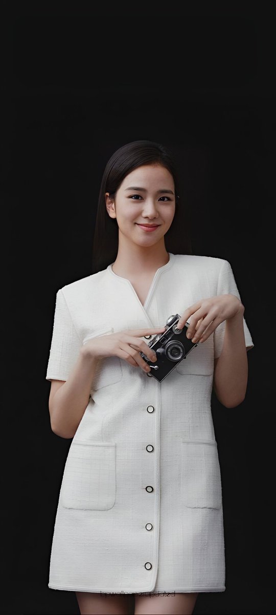 ArfhBp's tweet photo. JISOO × DUNST Spring -Summer WALLPAPER
🖤💓
#bpupdated
#BlackpinkJISOO
#blackpinkwallaper
#ArfhBp https://t.co/viQCypzgwX