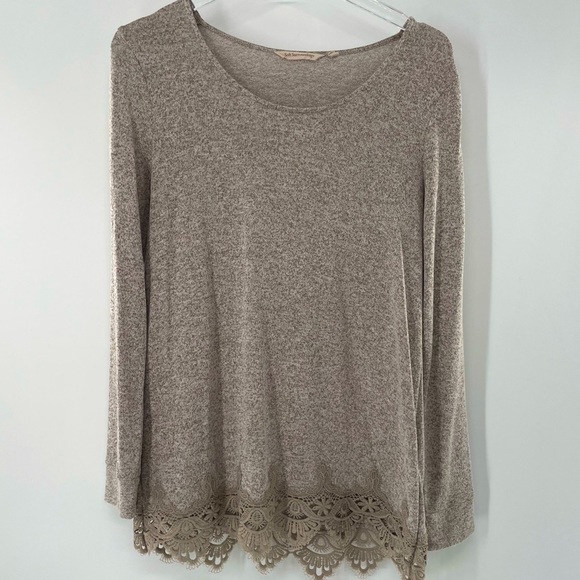 olsenlaura55's tweet photo. So good I had to share! Check out all the items I'm loving on @Poshmarkapp from @Alwayssonnyzoe7 #poshmark #fashion #style #shopmycloset #softsurroundings: https://t.co/FYv5Ycg1V1 https://t.co/pGN745qV84