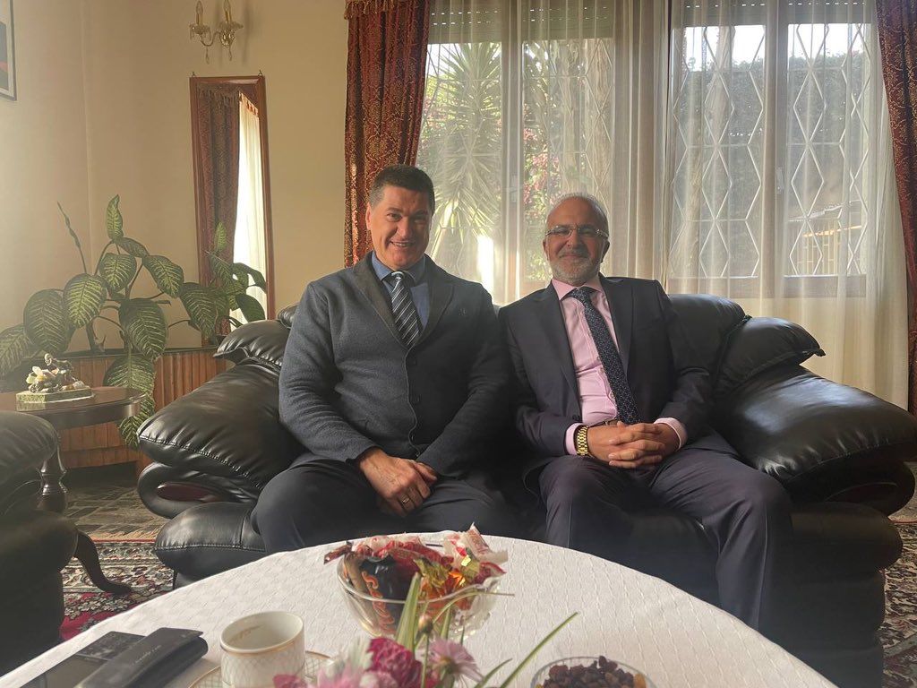 6 марта Посол России в Эритрее И.Мозго принял поверенного в делах Ливии Эсама Фатеса, прибывшего недавно в Эритрею

On March 6, 2023, Russian Ambassador to Eritrea Igor Mozgo received Libya's Charge d'affairs to Eritrea Mr. Esam A.E. Fates, who had recently arrived in Eritrea