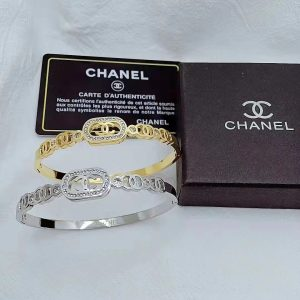 YChinastore's tweet photo. Fashion bracelet with best price . #bracelets #jewellery #jewelrytrends #jewelryaddict https://t.co/mn9hnx0NVg