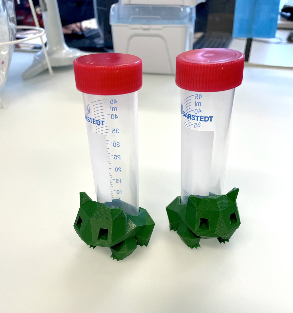WOULD YOU PLEASE LOOK AT THEM? 

These centrifuge tube holding bulbasaurs are the best! 🥰💚