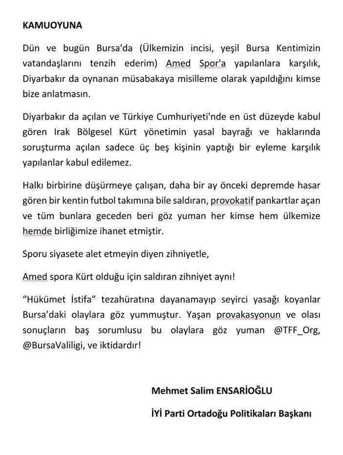 umitozdag's tweet photo. İYİ Partili Ensarioğlu, Diyarbakır’da Bursa seyircisine yapılan saldırılara, sahada jilet atmalara sustu şimdi amedspor’a Kürt olduğu için saldırıyorlar diye bildiri yayınlamış. İYI Parti’deki milliyetçiler sus pus. İktidarı bu kadar istiyorsanız doğrudan AKP’ye katılsaydınız. https://t.co/qgv8ZY3rAD