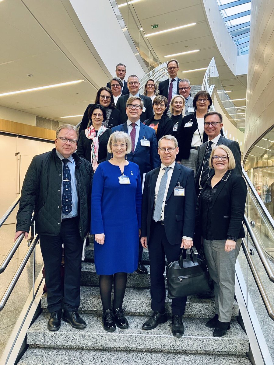 Suomen Nato-edustustolla oli eilen kunnia isännöidä merkittäviä vieraita pääkaupungista.

Hyviä esityksiä ja keskustelua Natosta kansliapäälliköiden kanssa.

#FinlandNATO