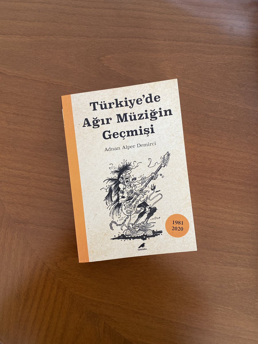 Türkiye’deki heavy metal tarihine tanık olmaktan gurur duyuyorum, ufak bir parçası olarak da aidiyet hissediyorum. Bu tarihin kapsamlı, özel bir kitabı yayınlandı. Zaman makineme atlayıp keyifle okuyacağım. <a href="/trde_agir_muzik/">Türkiye’de Ağır Müziğin Geçmişi</a>