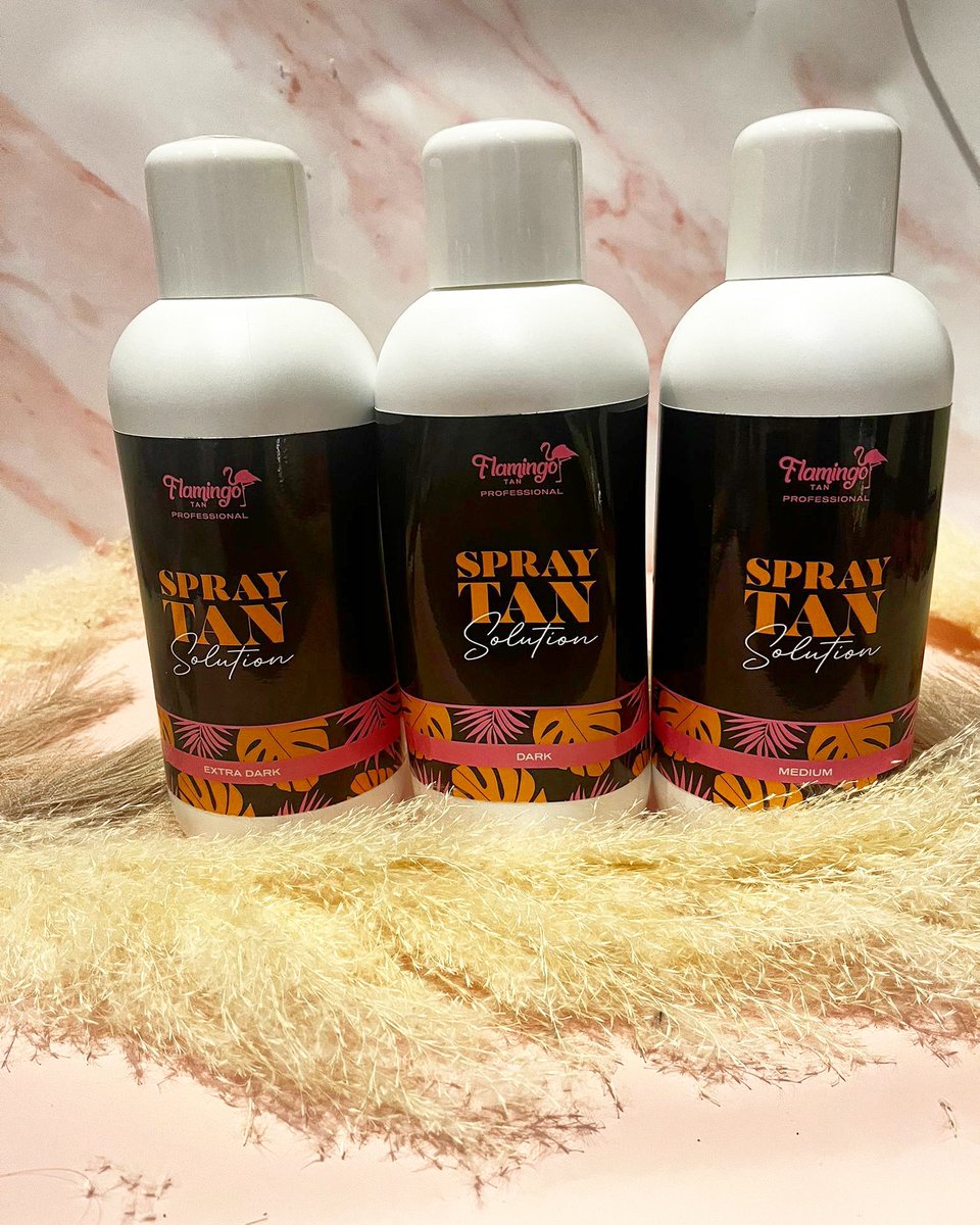 Shop our @flamingotanofficial PRO range for spray tan artists 👩‍🎨 
flamingotanofficial.com/shop

#spraytansolution #spraytan #spraytanning #spraytanartist #spraytanexpert #beauty #tanning #tansolution #tanninglotion #tanningmousse