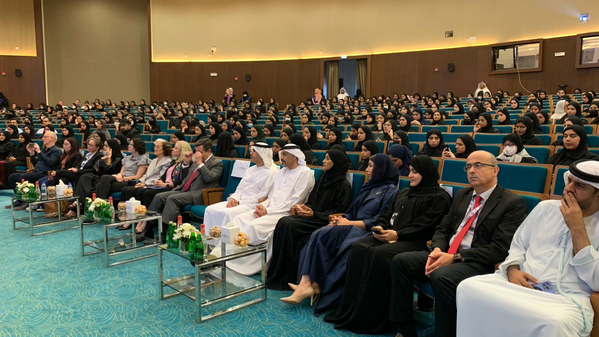 EmbEspEAU's tweet photo. El Embajador Iñigo de Palacio inaugura junto al Presidente y CEO de @HCT_UAE,Dr.Faisal Al Ayyan, la exposición "Women have the formula" y posterior tertulia en HCT Rak Women Campus. #MujeresYDiplomaciaCientífica#
@LourdesVegaFer  
@ACIEAU https://t.co/XyeX8sPEHe