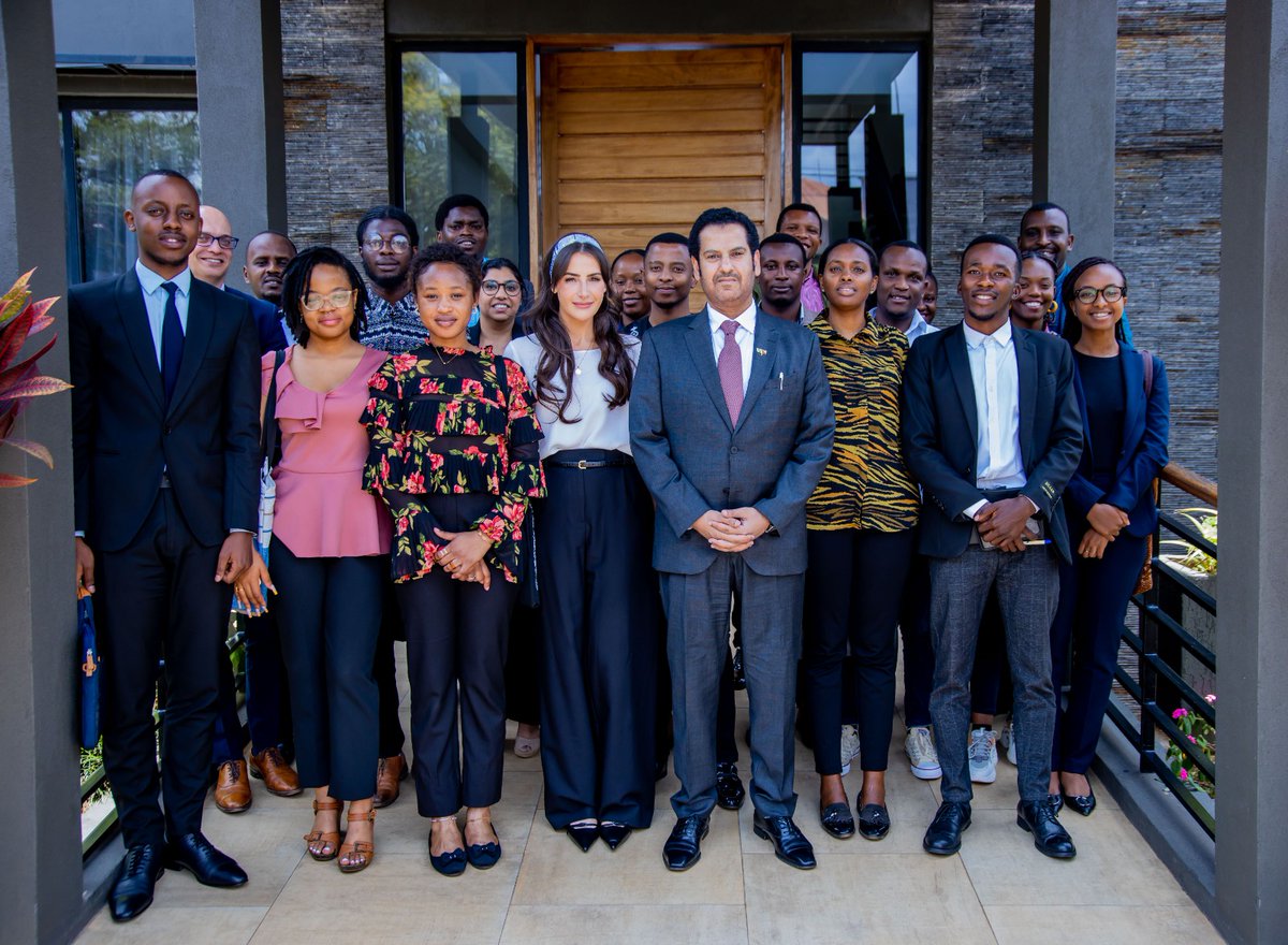 COP28_UAE's tweet photo. Offering a platform to young African leaders to voice their priorities &amp; perspectives, the #COP28UAE Youth Climate Champion team hosted an Africa Youth Consultation on gender, environment &amp; food systems in 🇷🇼 in cofacilitated by @FAA_Alliance on the side lines of #AHAIC2023 https://t.co/AzAD9CHtKD