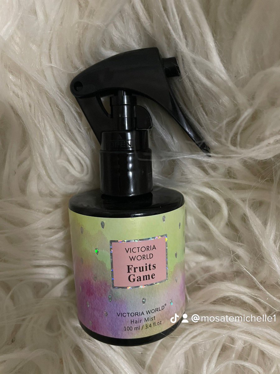 Hey guys I’m selling this cute hair mists for 50pula , they leave your hair smelling nice 🔥♥️, and the scent lasts 🔥🔥🤌🏾
WhatsApp or call 76155421 for more ‼️