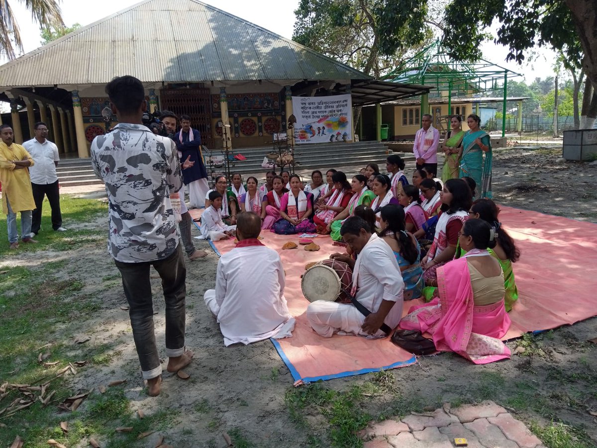 SBMUrbanAssam's tweet photo. Gearing up for the celebration with traditional folk music.
Setting the stage for final show #SwachhHoli #GarbageFreeCites #VocalForLocal
@SwachhBharatGov @MoHUA_India https://t.co/c5xvWdnnEf