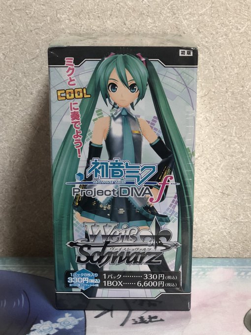 今でも超絶面白い初音ミクprojectDIVAFの初版未開封boxになります！画面全体を使いPVを見せながら音ゲーをさせ