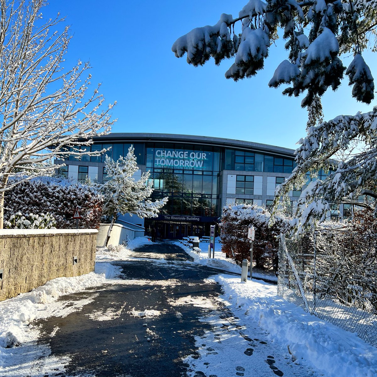 RobertGordonUni's tweet photo. This morning… 🥶
📍 Robert Gordon University, Garthdee, Abrrrrdeen https://t.co/6VwZlA6QXC