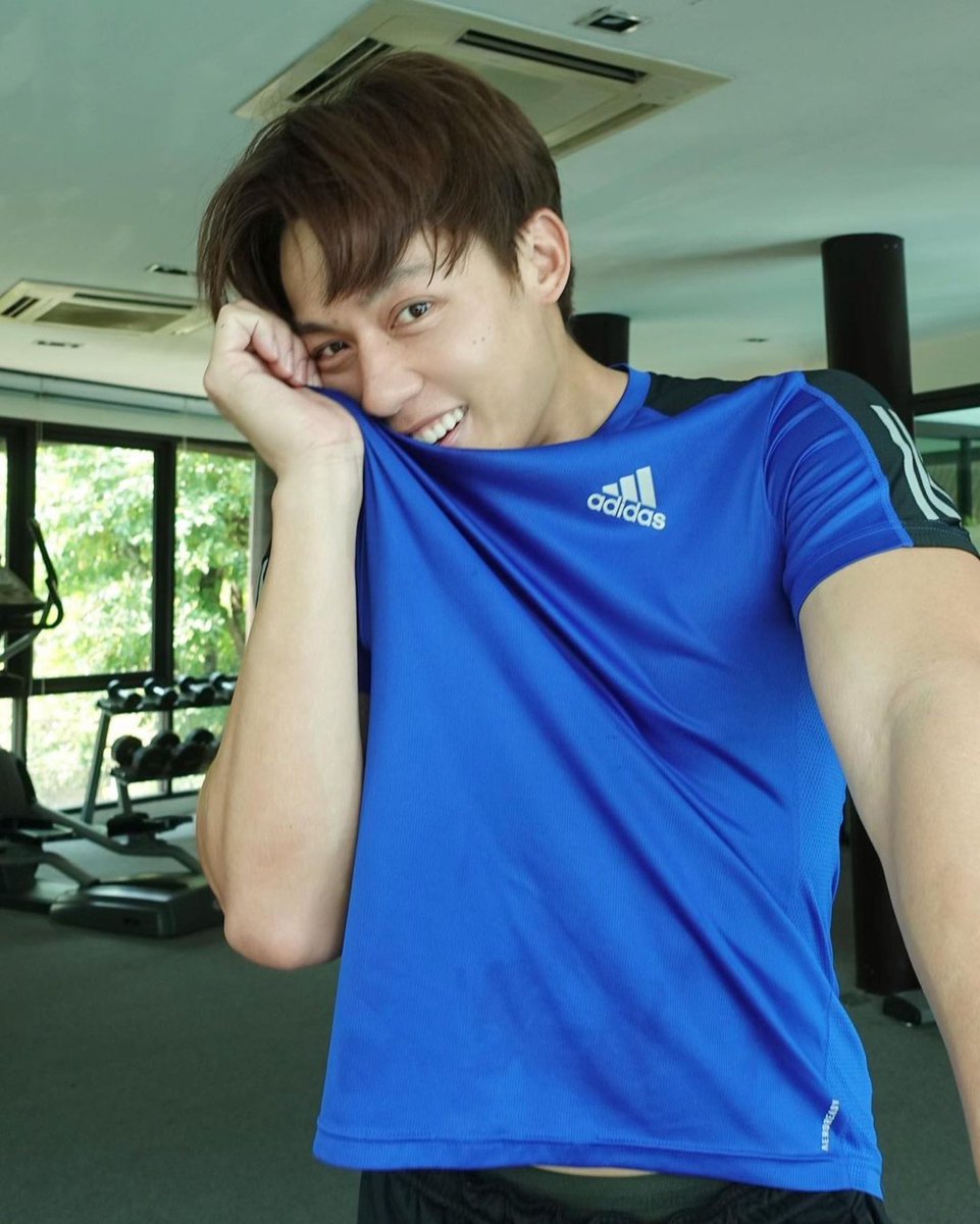 Prinfanclub's tweet photo. จะออกกำลังกายมาหนักแค่ไหน ผมก็ไม่กังวล 😉 เพราะมีตัวช่วยอย่าง แอทแทค 3D คลีน แอคชั่น พร้อมด้วยเทคโนโลยี Realtime-Antibac ช่วยยับยั้งแบคทีเรียและกลิ่นอับบนผ้าขณะใส่ได้ถึง 99.9%* สะอาด หอมเฟรชแบบนี้ ต้องจัดแล้วล่ะ ผมแนะนำเลย✨👍🏻
#Attack3D #RealtimeAntibac
#หมากปริญ https://t.co/gzUiskcNhw