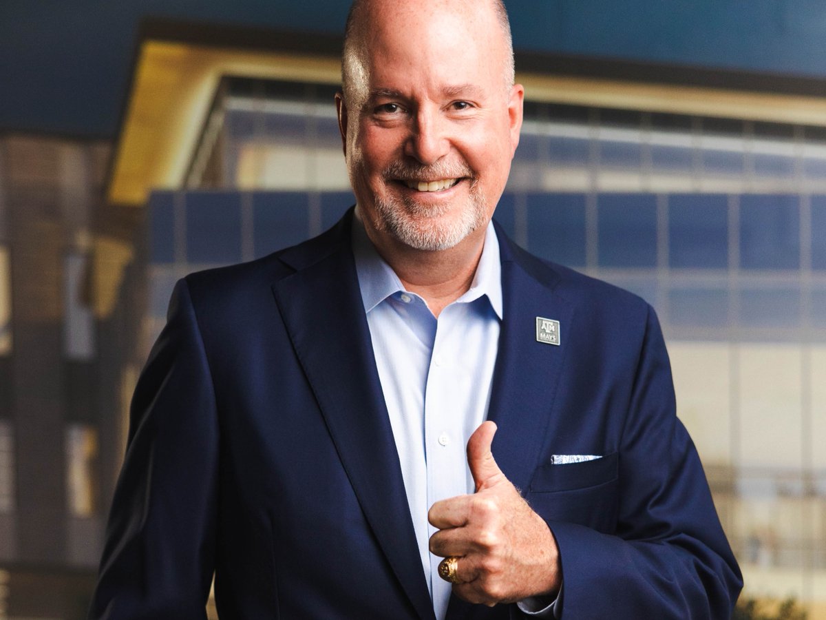 TXAMFoundation's tweet photo. Need some good bull for today?

It's official, The Wayne Roberts '85 Building is coming to the Business Education Complex!  

The building is set to open in 2025 thanks to Roberts' $7.5 million gift!

Learn more here: https://t.co/PNlRqgit3N https://t.co/p78VMcY8Eb