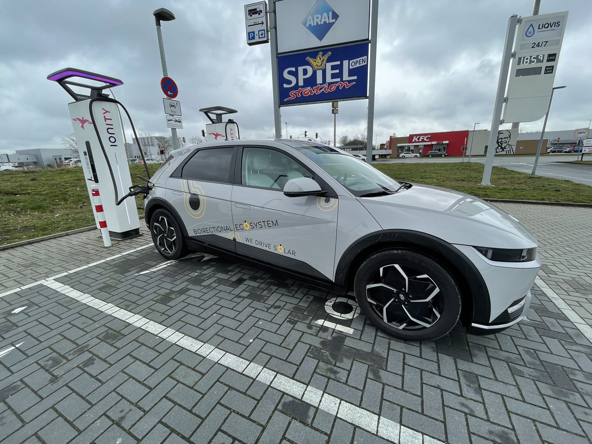 #HappeningNow! Several @IRISsmartcities partners making their way to #Gothenburg 🇸🇪 for the final project event happening this week using electric cars from project partners @WeDriveSolar #roadTrip #v2g #h2020 #smartcityvisions