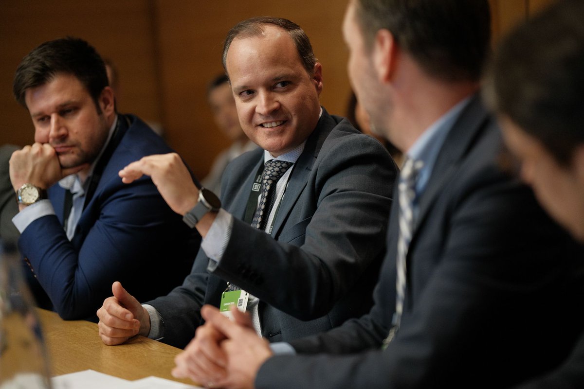 BGSgroup_eu's tweet photo. Are Bio- and Synthetic LNG robust alternative fuel solutions to reach GHG emission reduction goals? How to make climate neutrality a reality? Industry experts presented their Bio- and Synthetic LNG projects during the #LNGCON2023 Roundtable. https://t.co/UNlhbpRrGU