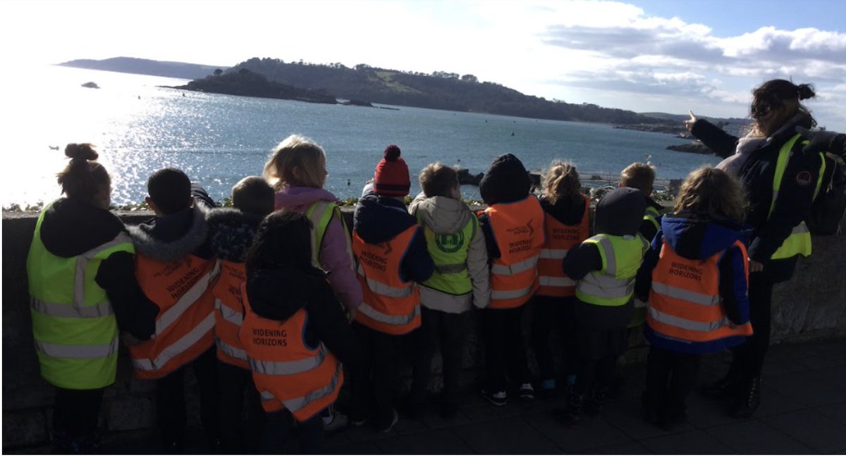 The weather was beautiful for our recent year 2 trip to the Mayflower Steps and Plymouth Hoe, where we discussed whether Francis Drake was a pirate or a pioneer? Questions like this are how we encourage students to think critically about history and is what makes learning fun!