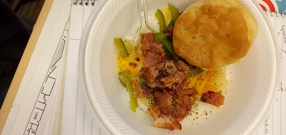 CoachLaws00's tweet photo. When they care enough to feed you just to say thanks...#LoveMySchool #BuiltByBibb #AllIn4TheC https://t.co/GmE36MhRt6