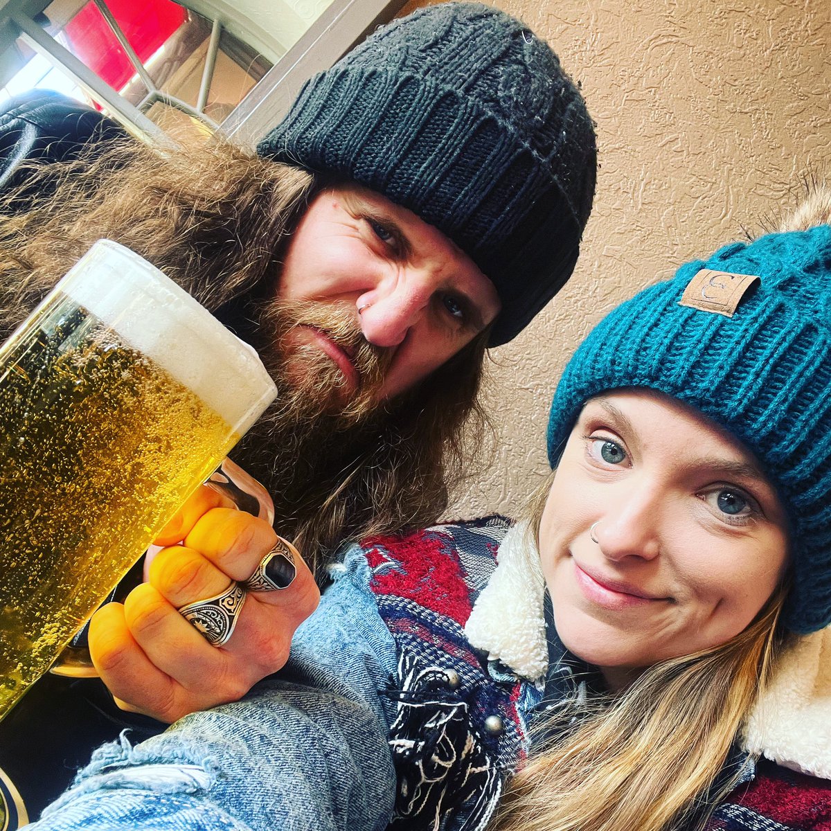 Cool cats in beanie hats ❤️