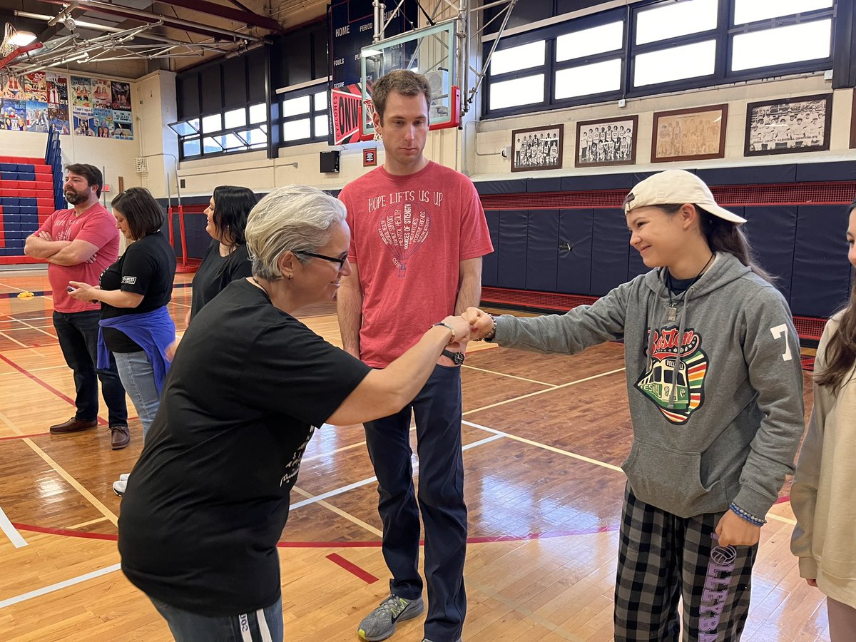 RGreenSSHS's tweet image. More Mentor Madness!!!!
#SourcesofStrength @pat_walshEDU @mattgct