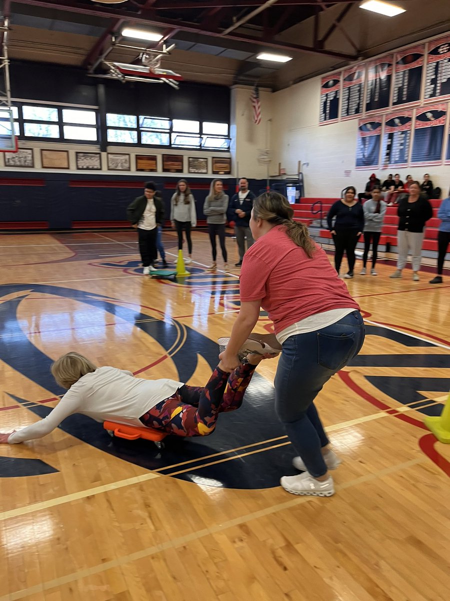 RGreenSSHS's tweet image. More Mentor Madness!!!!
#SourcesofStrength @pat_walshEDU @mattgct