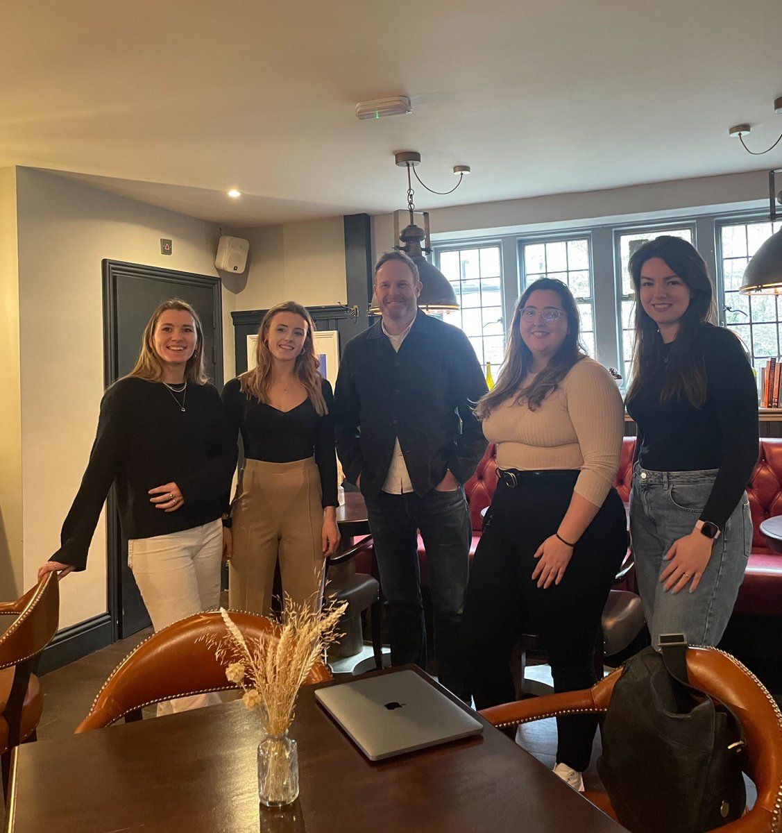 tenzoinc's tweet photo. Today we had the pleasure of visiting one of our fantastic customers, @oarsman_the, to film our upcoming case study with James McLean, Truffle Hunting & @TISSL_EPoS. 😍
Stay tuned to find out more. 👀
#trufflehunting #tissl #tenzo #partnerships #customer #casestudy #restaurant https://t.co/OZ2oTaLsGo
