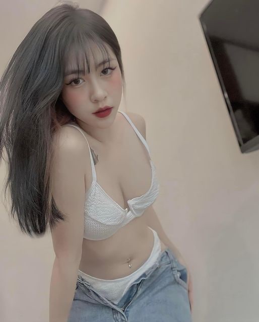 Nhìn em ngon vậy anh có mê