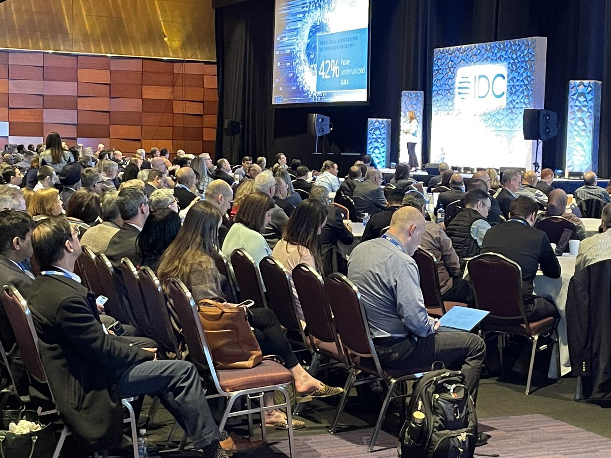 Al Gillen (@algillen) on Twitter photo #IDCDirections underway in Boston with a full room watching <a href="/meredithwhalen/">meredithwhalen</a> present. #IDC #IDCDirections underway in Boston with a full room watching <a href="/meredithwhalen/">meredithwhalen</a> present. #IDC