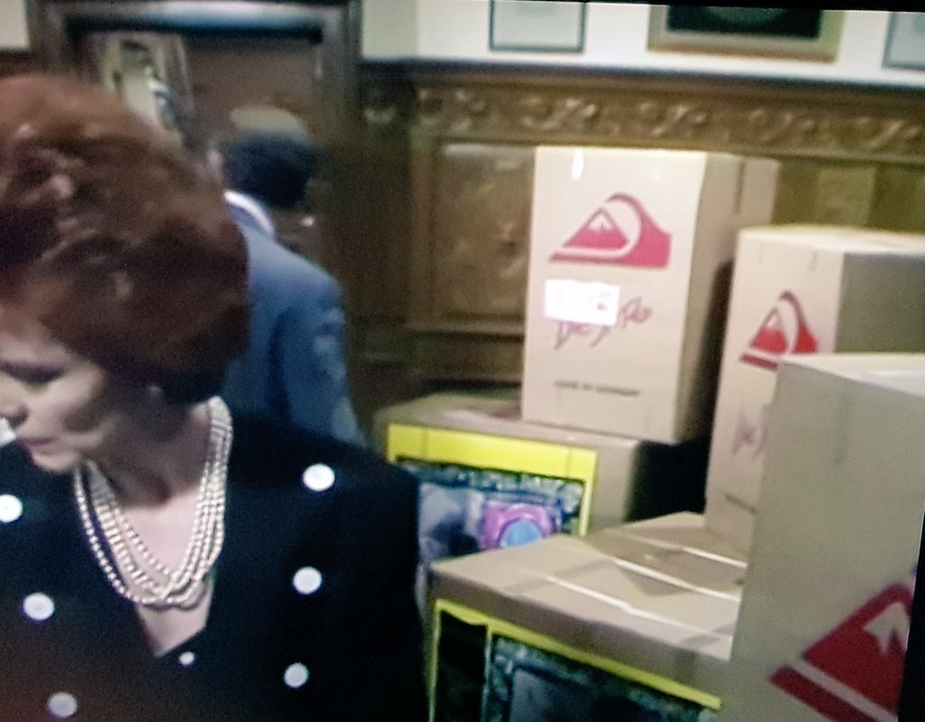 mpmeg's tweet photo. Polly is going to sell mail order German leisure wear. I hope that is a generic mountain used as their logo #topicalhumour #HowardsWay https://t.co/43gc2Fd3b3