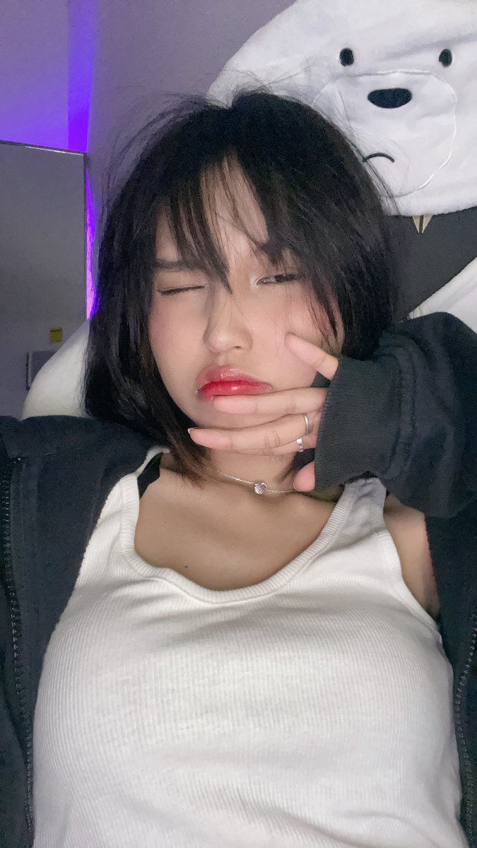 llthvalo's tweet photo. Bzzt bzzt https://t.co/epTqKpa5e2
