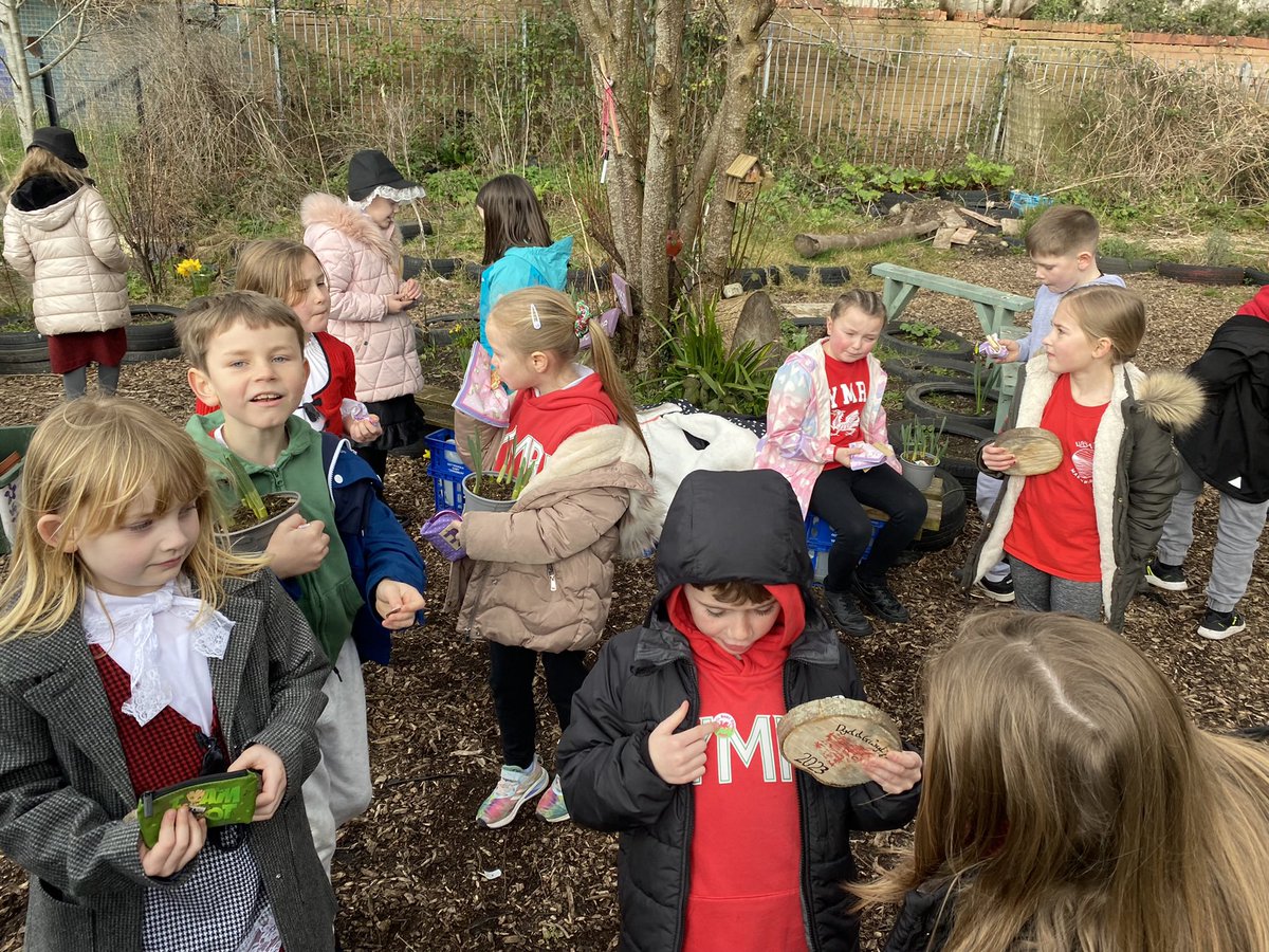 Mrs Weighell tweet media