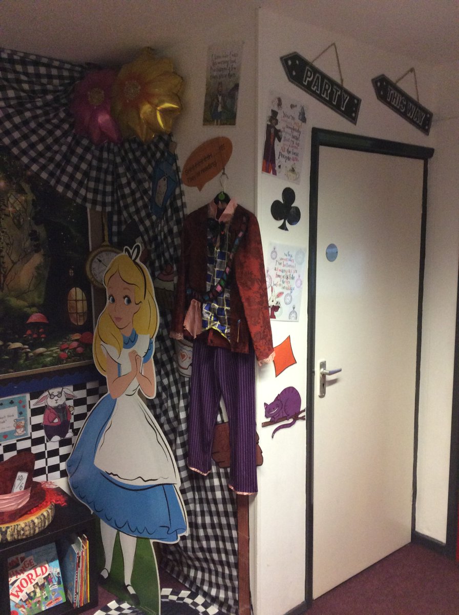 CroftAcademy's tweet photo. When reading and creativity marry together, the results are endless! #reading #rfp #readingforpleasure #primaryschool #creativity @ElliotFndtn https://t.co/ZxQP3hc5vz