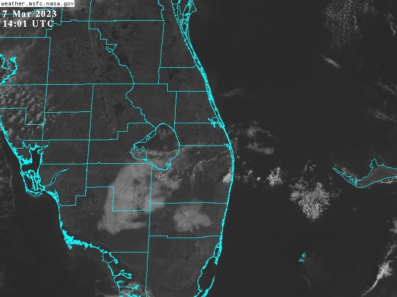 StormRangerWX's tweet photo. Mostly clear and breezy morning here in #fortpiercefl. Winds are 4 to 5 mph from the SW. Light chop on the inlet waters. @MarineWXCenter @weatherflow #flwx #marineweather https://t.co/nCn7zwFNcJ
