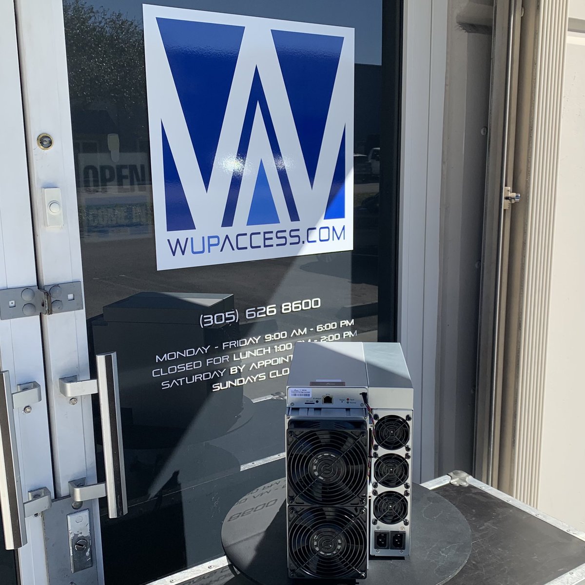 wupaccess's tweet image. Bitmain Antminer L7 (8.8Gh) One ☝️ of the most PoWeRFULL Litecoin and Dogecoin Crypto Miners in the World. Instock and ready to ship. Call Us (305)626-8600, Visit our Store and Showroom in Miami Gardens, FL or visit our website wupaccess.com 
#antminer #antminerl7 #L7